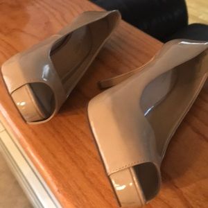 Nine West Tan heels